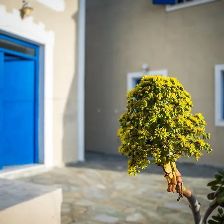 Sea Sun Peran Triovasalos