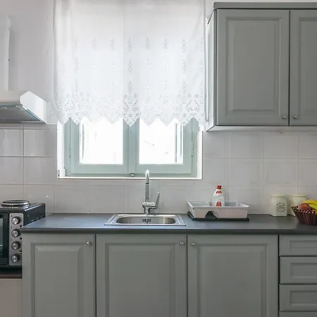 Sea Sun Peran Triovasalos